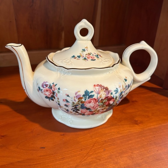 Lefton China | Dining | Vintage Lefton Musical Floral Ceramic Teapot ...